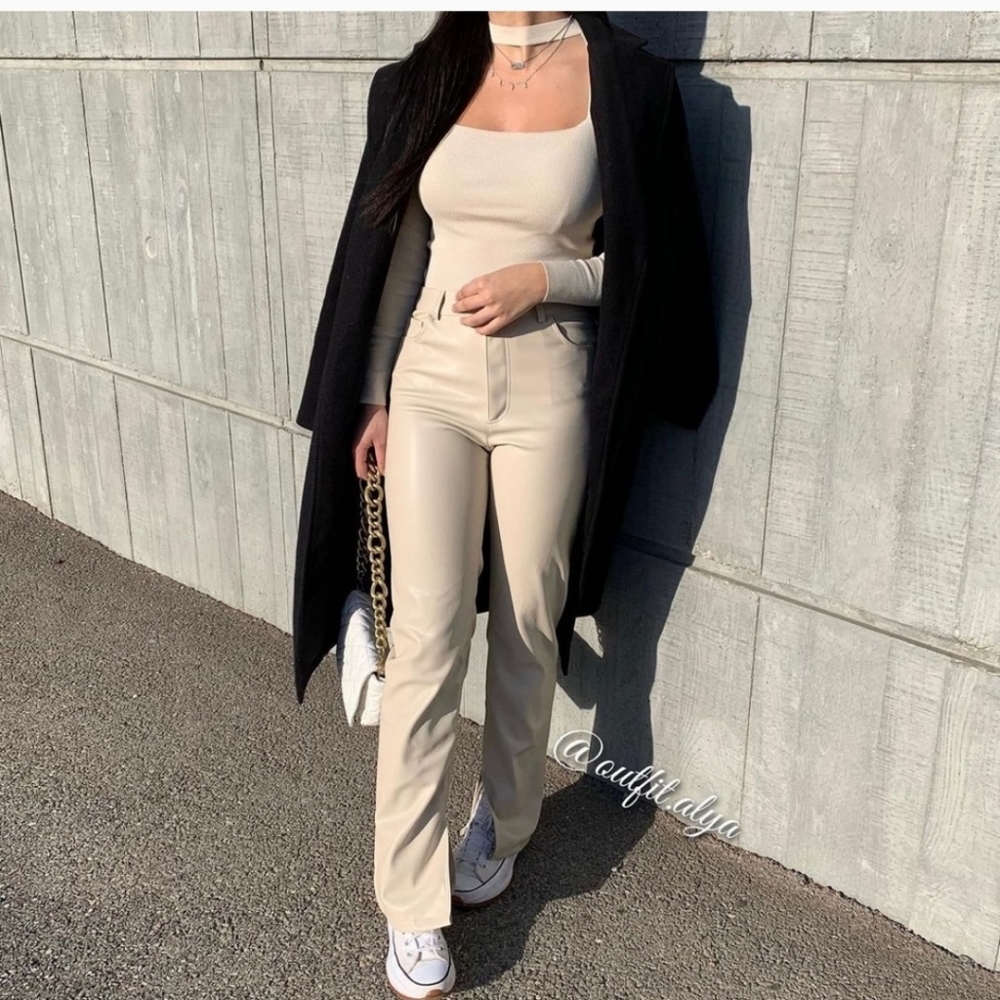 Zara * Faux Leather Cream Pants Slit - Picture 14 of 16